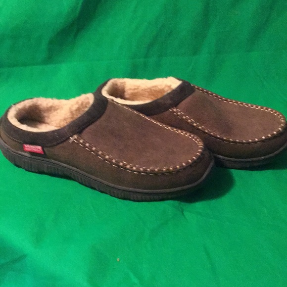 levi signature slippers